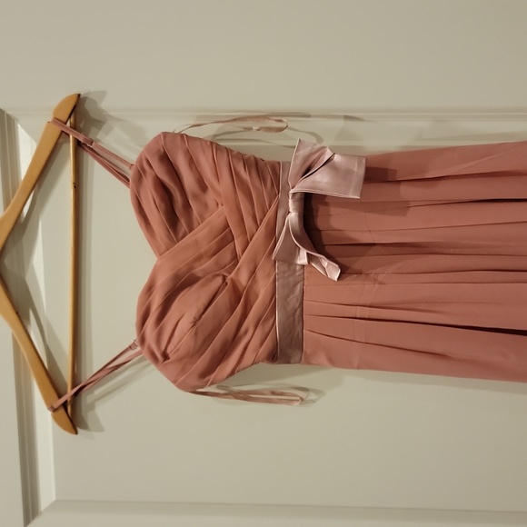 # 18. Formal Dress 👗 - Picture 3 of 15